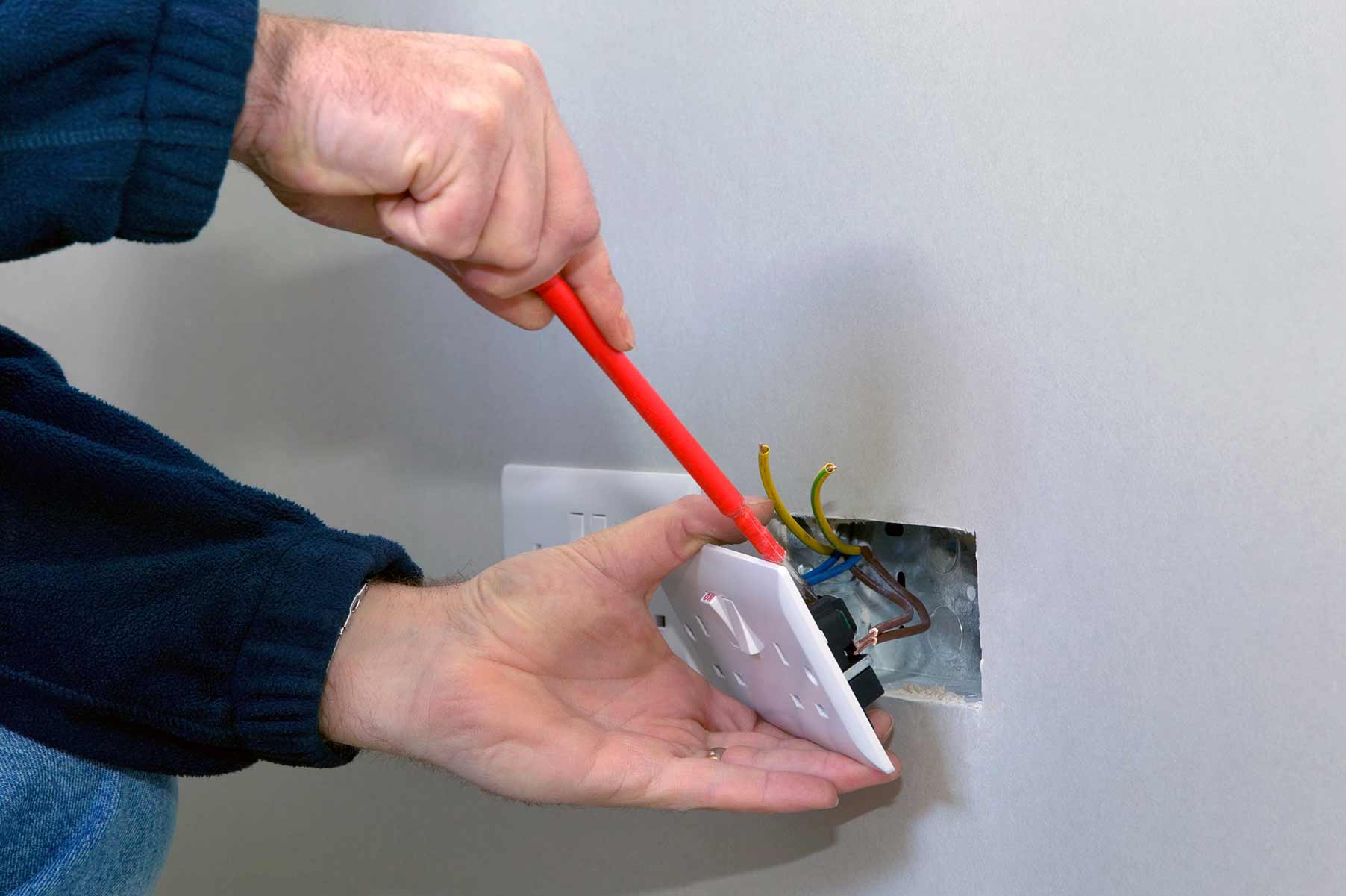 Our electricians can install plug sockets for domestic and commercial proeprties in Spennymoor and the local area. 
